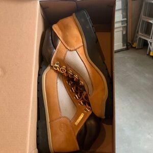 Timberland kids boots size 5m.